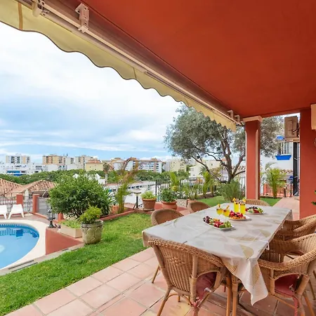 Apartment Stunning Center 4 Bdrm Renovated Marbella